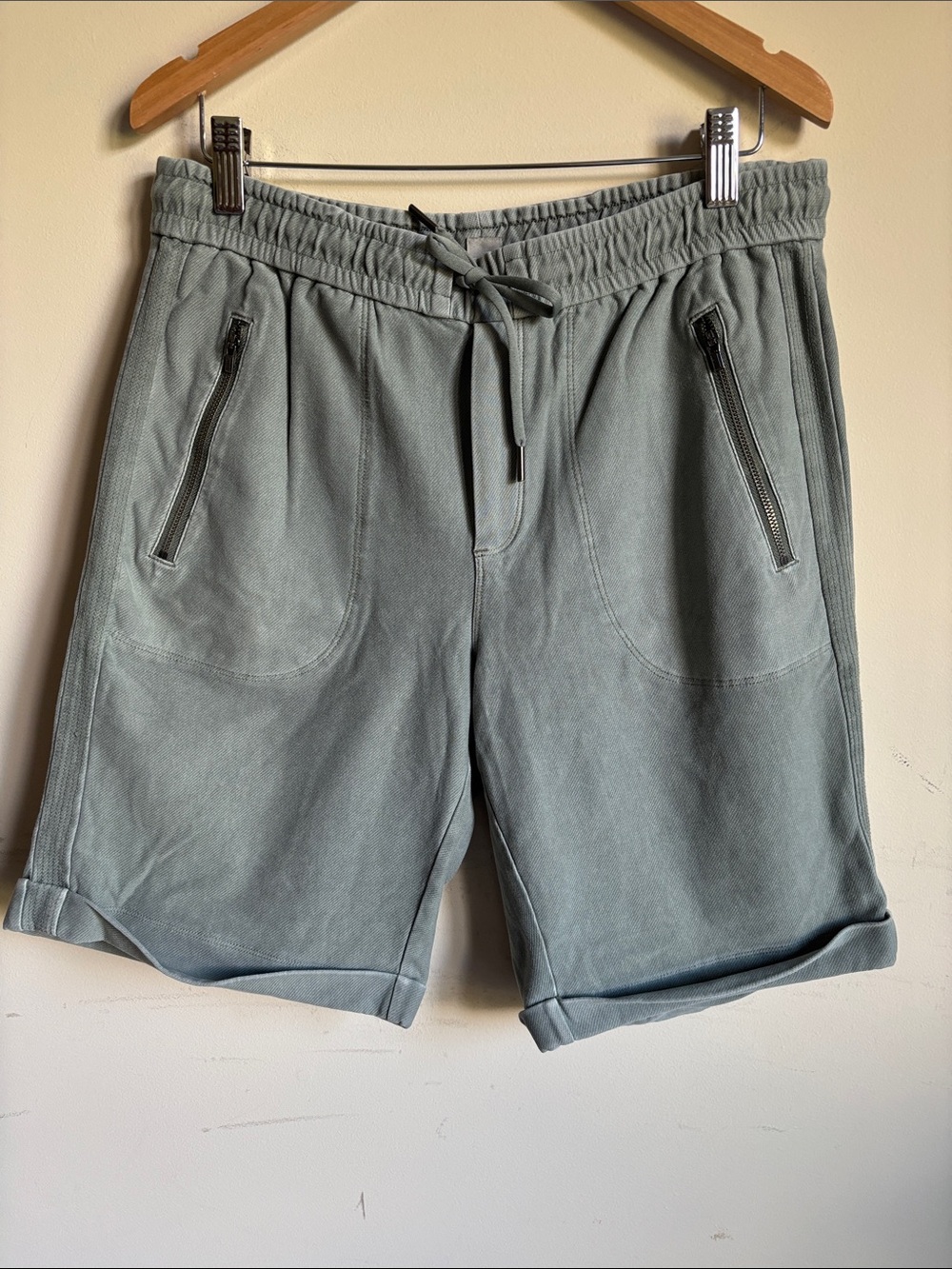 Women’s Athleta Drawstring Shorts in Sage Green